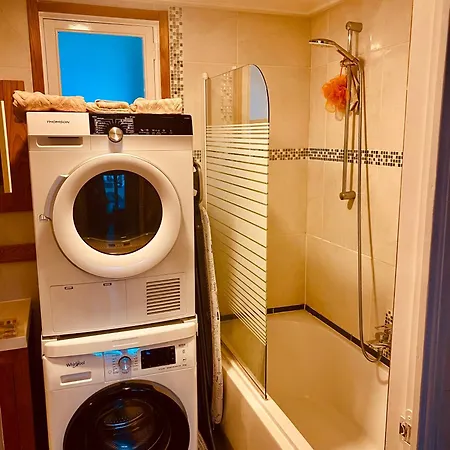Penthouse With Panoramic Views דירה אנטיב